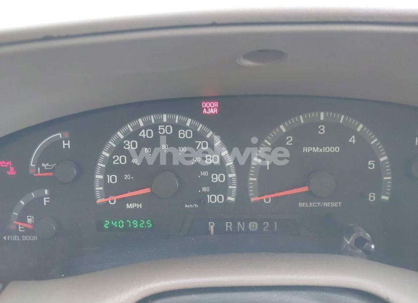 Photo 7 of 2002 Ford F-150 LARIAT/XLT (VIN 1FTRW07682KA22917)