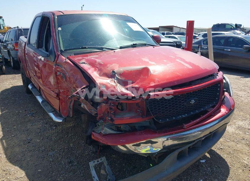 2002 Ford F-150 LARIAT/XLT (VIN 1FTRW07682KC33857) main photo