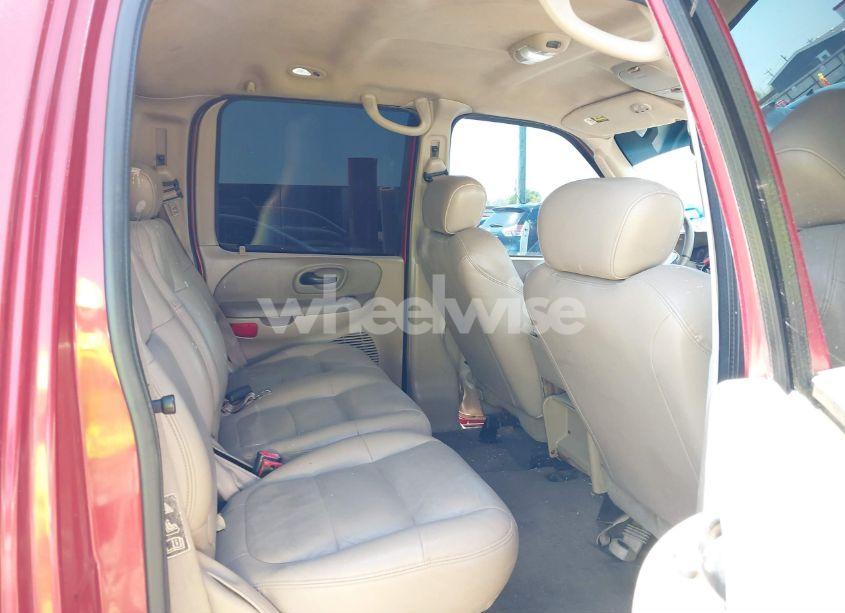 Photo 8 of 2002 Ford F-150 LARIAT/XLT (VIN 1FTRW07682KC33857)