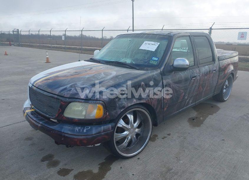 Photo 6 of 2002 Ford F-150 LARIAT/XLT (VIN 1FTRW07682KE33640)