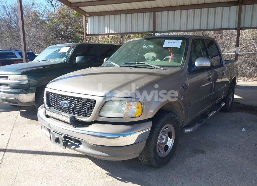 Photo 2 of 2003 Ford F150 SUPERCREW (VIN 1FTRW07683KA63954)