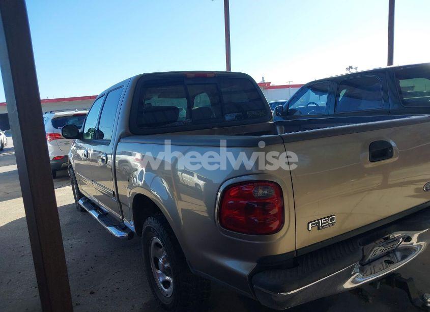 Photo 3 of 2003 Ford F150 SUPERCREW (VIN 1FTRW07683KA63954)