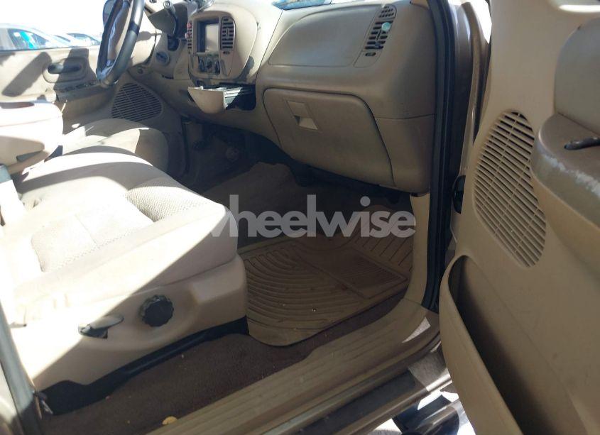 Photo 5 of 2003 Ford F150 SUPERCREW (VIN 1FTRW07683KA63954)