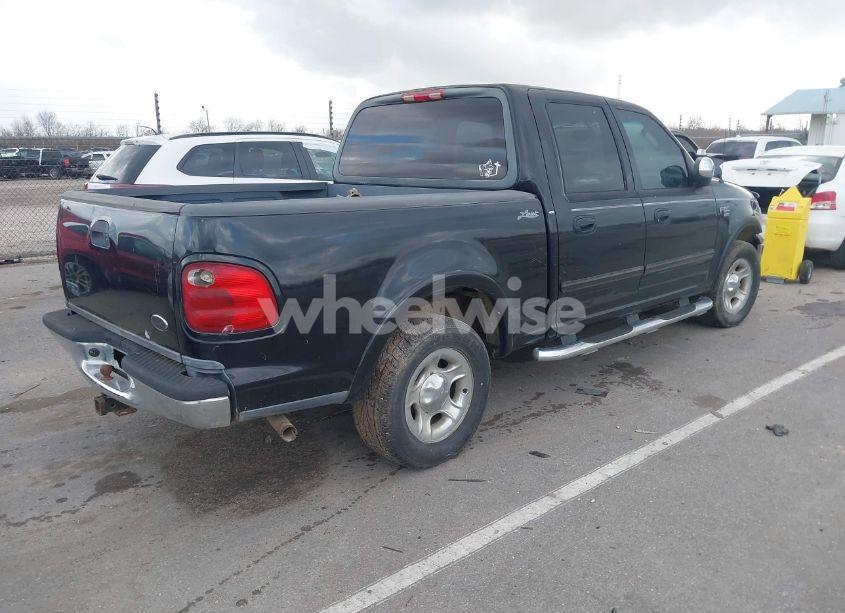 Photo 4 of 2003 Ford F-150 LARIAT/XLT (VIN 1FTRW07683KC11410)