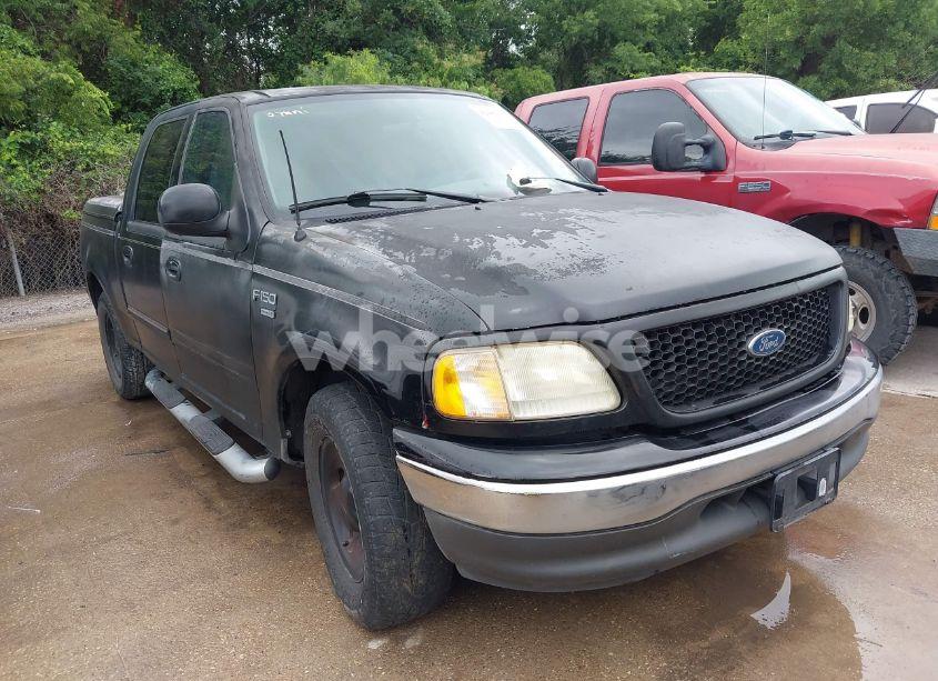 2003 Ford F-150 LARIAT/XLT (VIN 1FTRW07683KC30930) main photo