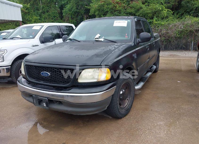 Photo 2 of 2003 Ford F-150 LARIAT/XLT (VIN 1FTRW07683KC30930)