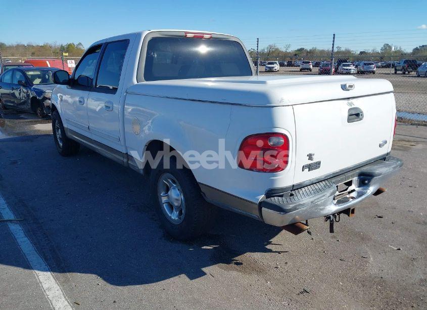 Photo 3 of 2003 Ford F-150 LARIAT/XLT (VIN 1FTRW07683KC50126)