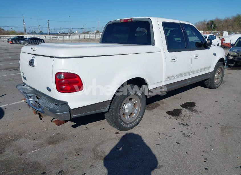 Photo 4 of 2003 Ford F-150 LARIAT/XLT (VIN 1FTRW07683KC50126)