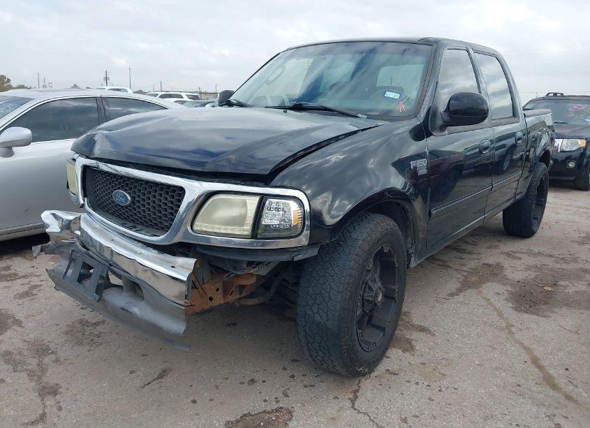 Photo 2 of 2003 Ford F-150 LARIAT/XLT (VIN 1FTRW07683KD51246)