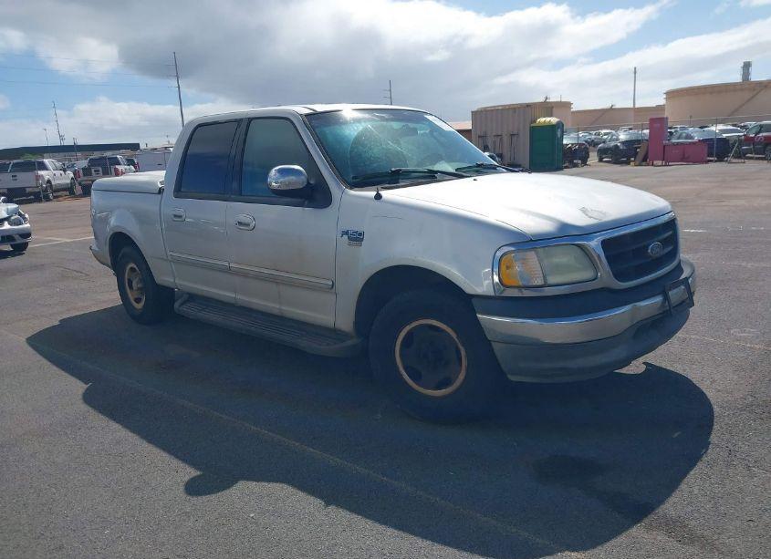 2002 Ford F-150 LARIAT/XLT (VIN 1FTRW076X2KD16416) main photo