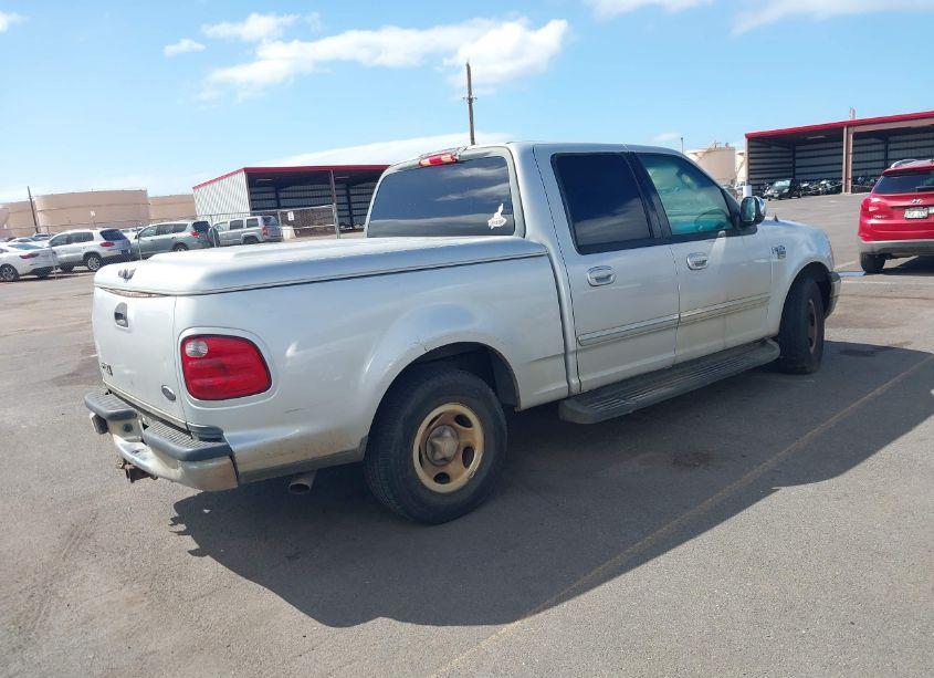 Photo 4 of 2002 Ford F-150 LARIAT/XLT (VIN 1FTRW076X2KD16416)