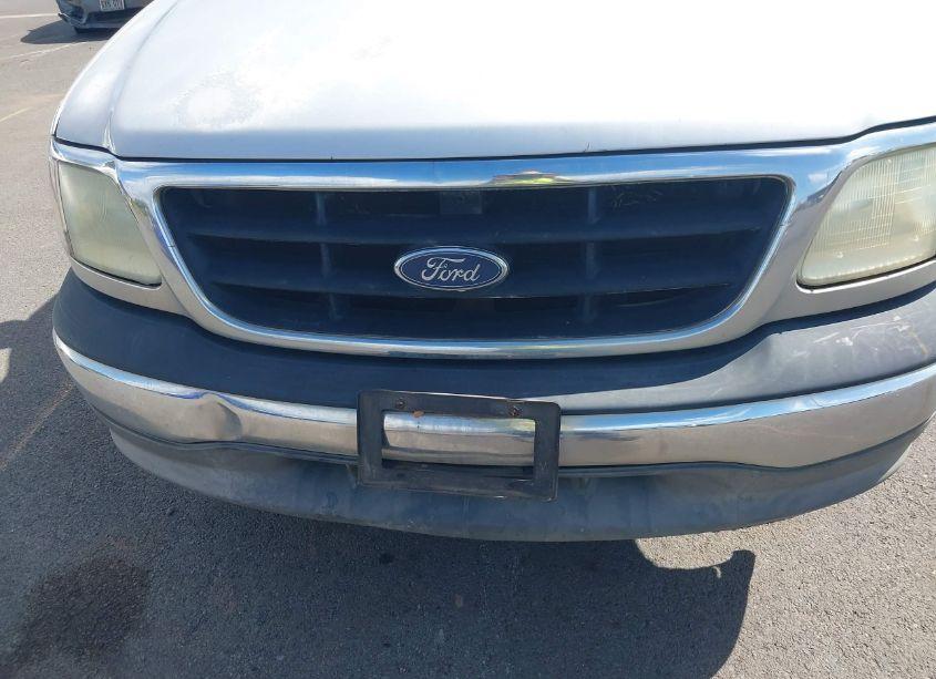 Photo 6 of 2002 Ford F-150 LARIAT/XLT (VIN 1FTRW076X2KD16416)