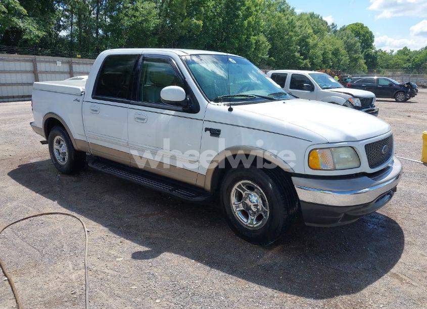 2002 Ford F-150 LARIAT/XLT (VIN 1FTRW076X2KD36097) main photo