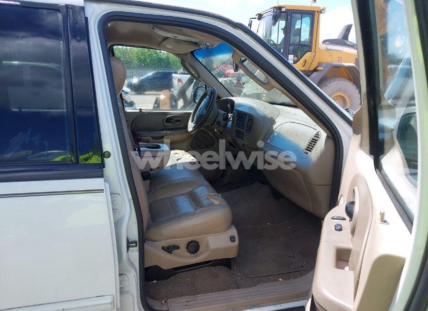 Photo 5 of 2002 Ford F-150 LARIAT/XLT (VIN 1FTRW076X2KD36097)