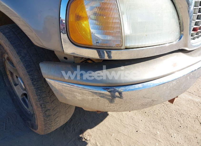 Photo 6 of 2002 Ford F-150 LARIAT/XLT (VIN 1FTRW076X2KE39553)