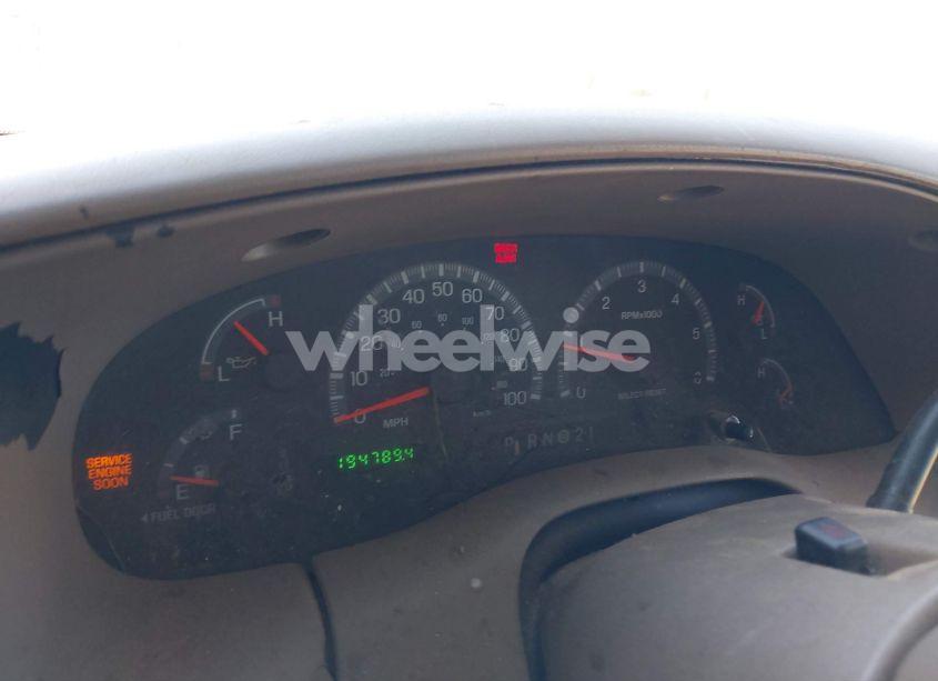 Photo 7 of 2002 Ford F-150 LARIAT/XLT (VIN 1FTRW076X2KE39553)