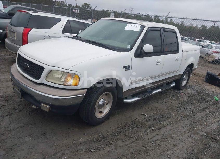 Photo 2 of 2003 Ford F-150 LARIAT/XLT (VIN 1FTRW076X3KB70682)