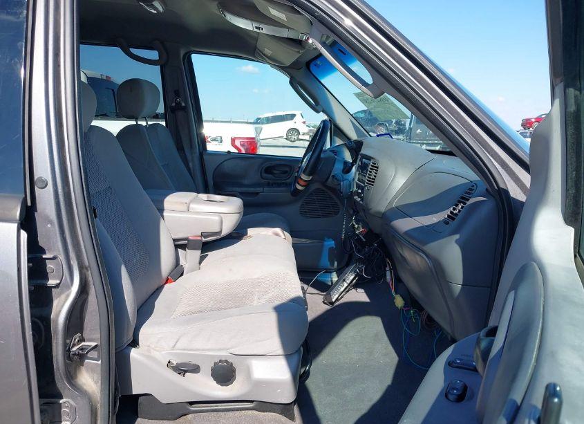 Photo 5 of 2003 Ford F-150 LARIAT/XLT (VIN 1FTRW076X3KD01948)