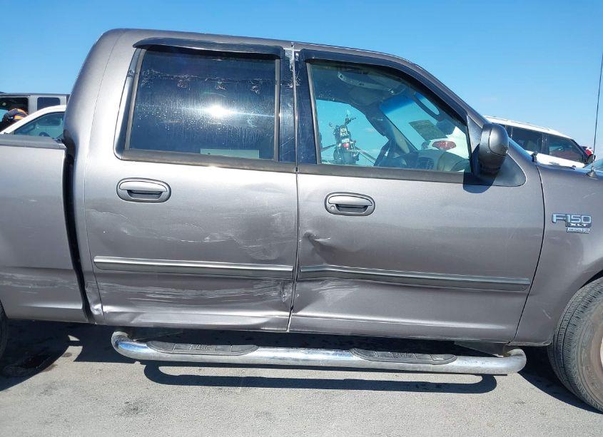 Photo 6 of 2003 Ford F-150 LARIAT/XLT (VIN 1FTRW076X3KD01948)