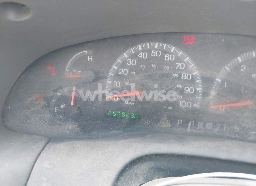 Photo 7 of 2001 Ford F-150 HARLEY-DAVIDSON EDITION/KING RANCH EDITION/LARIAT/XLT (VIN 1FTRW07L01KC13770)