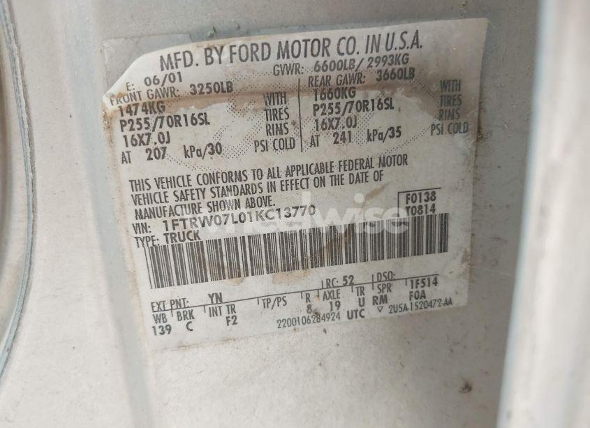 Photo 9 of 2001 Ford F-150 HARLEY-DAVIDSON EDITION/KING RANCH EDITION/LARIAT/XLT (VIN 1FTRW07L01KC13770)