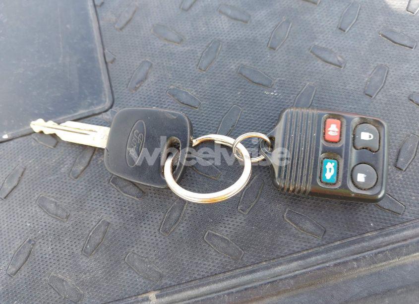 Photo 11 of 2001 Ford F-150 SUPERCREW HARLEY-DAVIDSON EDITION/KING RANCH EDITION/LARIAT/XLT (VIN 1FTRW07L01KE17954)