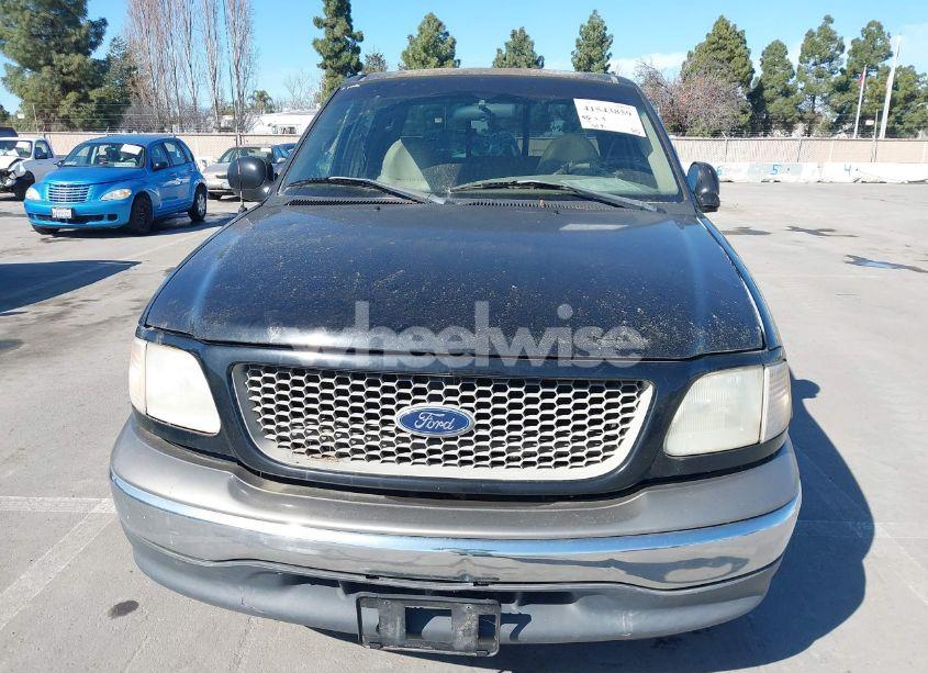 Photo 6 of 2001 Ford F-150 HARLEY-DAVIDSON EDITION/KING RANCH EDITION/LARIAT/XLT (VIN 1FTRW07L01KE87910)