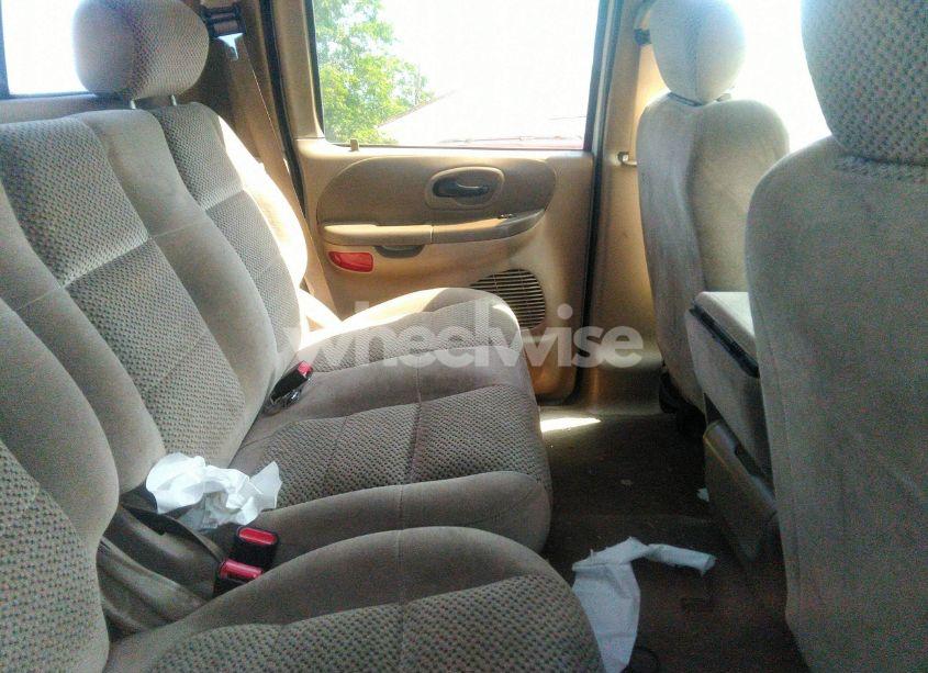 Photo 8 of 2002 Ford F-150 LARIAT/XLT (VIN 1FTRW07L02KB72042)