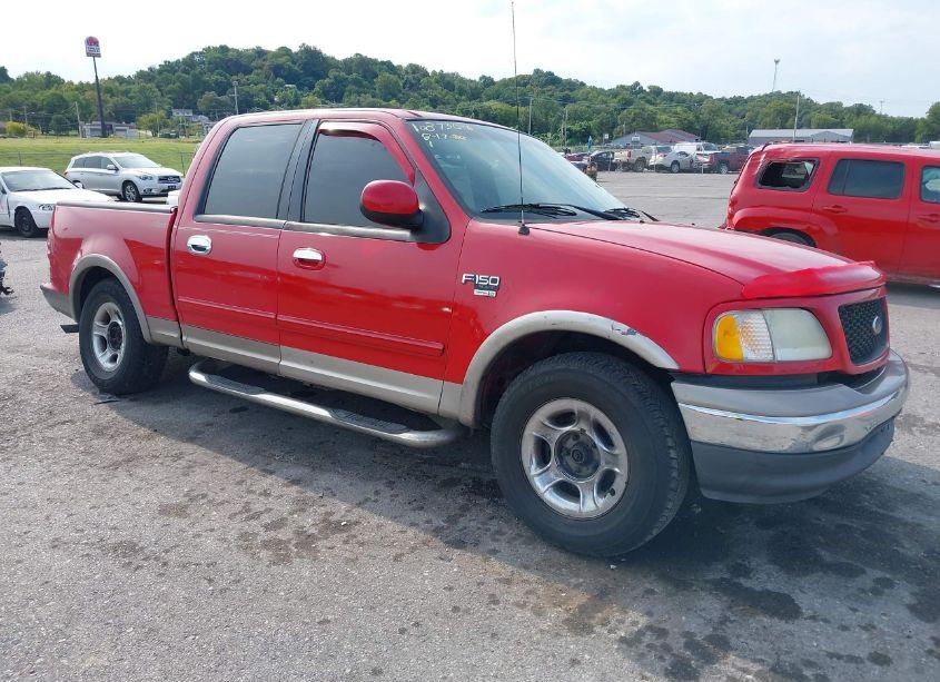 2002 Ford F-150 LARIAT/XLT (VIN 1FTRW07L02KC13267) main photo