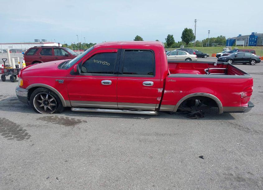 Photo 13 of 2002 Ford F-150 LARIAT/XLT (VIN 1FTRW07L02KC13267)