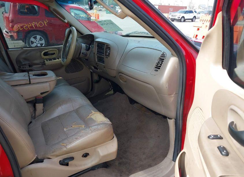 Photo 5 of 2002 Ford F-150 LARIAT/XLT (VIN 1FTRW07L02KC13267)