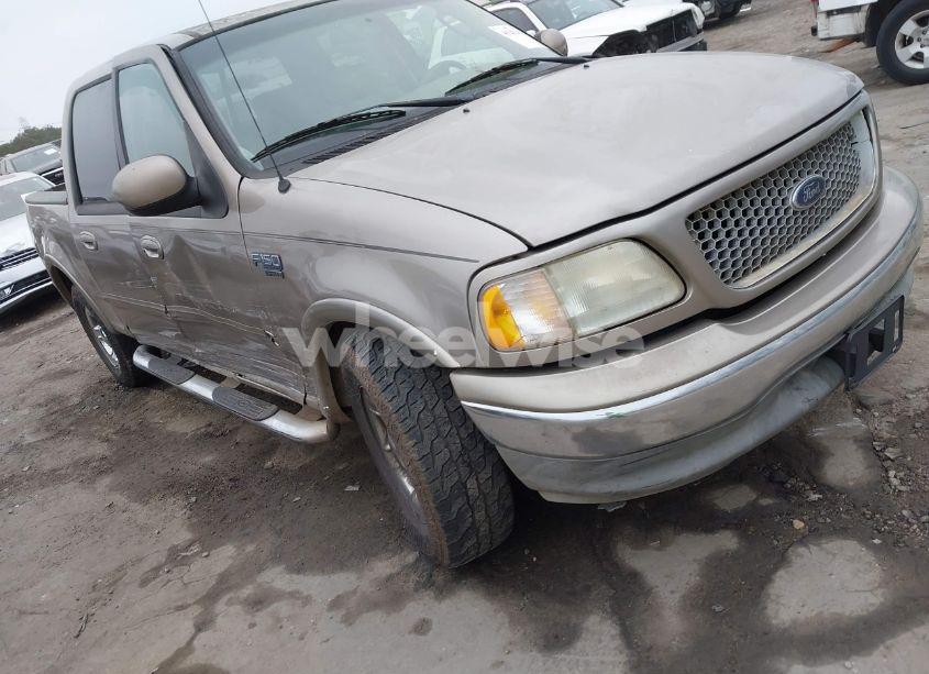 2003 Ford F-150 LARIAT/XLT (VIN 1FTRW07L03KD52221) main photo