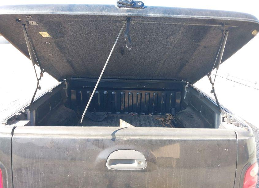 Photo 8 of 2001 Ford F-150 HARLEY-DAVIDSON EDITION/KING RANCH EDITION/LARIAT/XLT (VIN 1FTRW07L11KA81277)