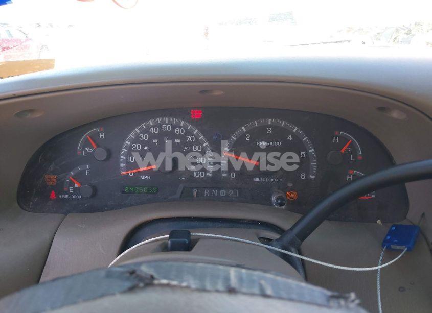 Photo 7 of 2001 Ford F-150 HARLEY-DAVIDSON EDITION/KING RANCH EDITION/LARIAT/XLT (VIN 1FTRW07L11KC52299)