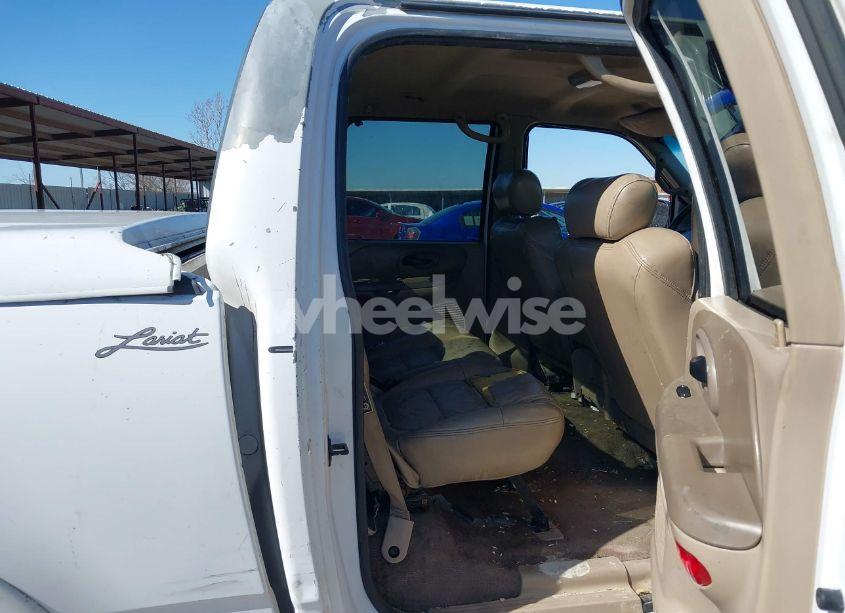 Photo 8 of 2001 Ford F-150 HARLEY-DAVIDSON EDITION/KING RANCH EDITION/LARIAT/XLT (VIN 1FTRW07L11KC52299)