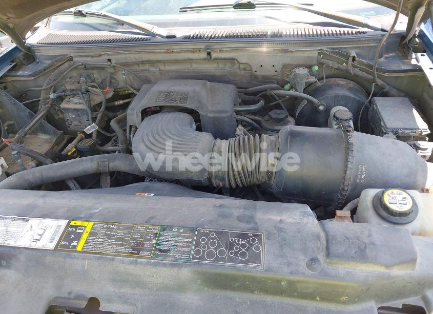 Photo 10 of 2002 Ford F-150 LARIAT/XLT (VIN 1FTRW07L12KA66540)