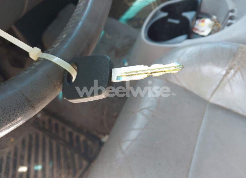 Photo 11 of 2002 Ford F-150 LARIAT/XLT (VIN 1FTRW07L12KA66540)