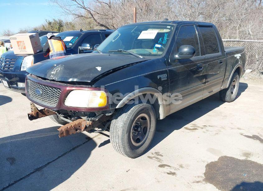 Photo 2 of 2003 Ford F-150 LARIAT/XLT (VIN 1FTRW07L13KA75448)
