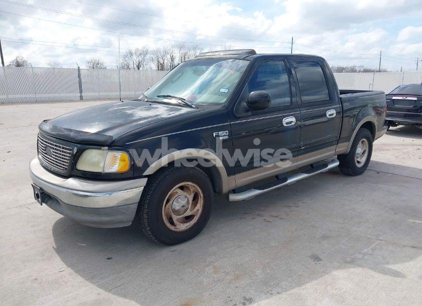 Photo 2 of 2003 Ford F-150 LARIAT/XLT (VIN 1FTRW07L13KA86689)