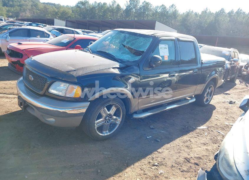 Photo 2 of 2003 Ford F-150 LARIAT/XLT (VIN 1FTRW07L13KD59775)