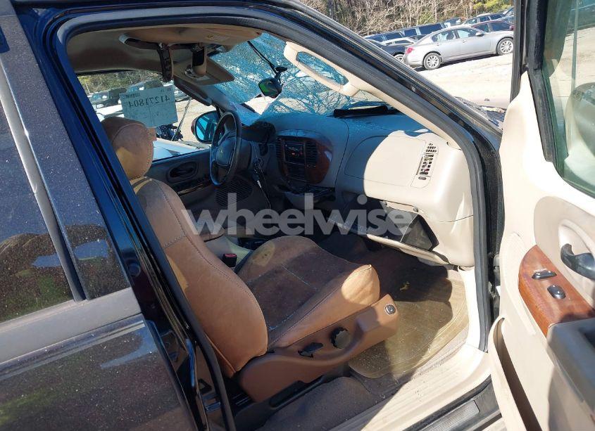 Photo 5 of 2003 Ford F-150 LARIAT/XLT (VIN 1FTRW07L13KD59775)