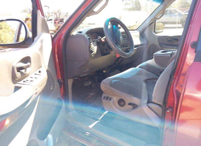 Photo 5 of 2001 Ford F-150 (VIN 1FTRW07L21KE37493)