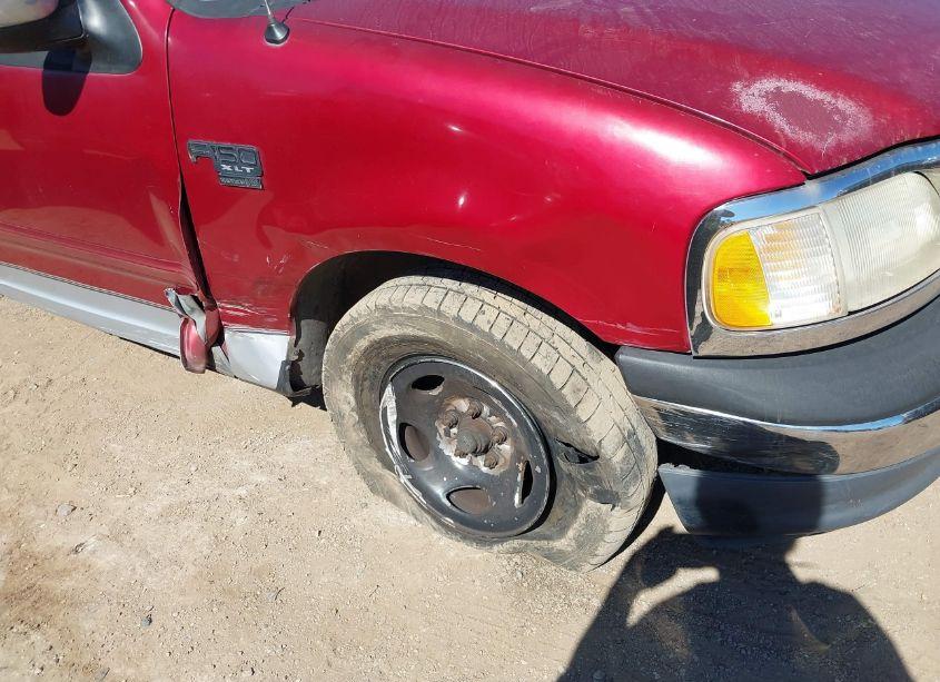 Photo 6 of 2001 Ford F-150 (VIN 1FTRW07L21KE37493)