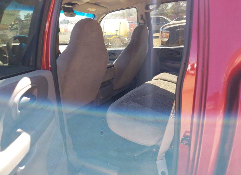 Photo 8 of 2001 Ford F-150 (VIN 1FTRW07L21KE37493)