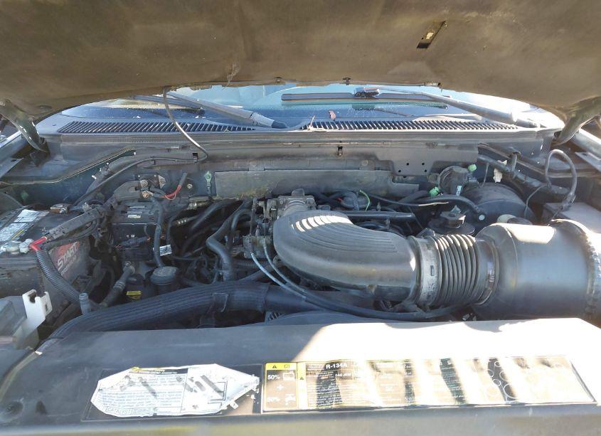 Photo 10 of 2002 Ford F-150 LARIAT/XLT (VIN 1FTRW07L22KE04222)