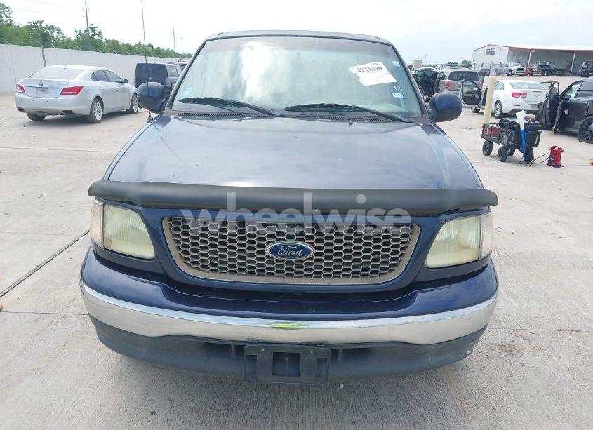 Photo 6 of 2002 Ford F-150 LARIAT/XLT (VIN 1FTRW07L22KE07959)