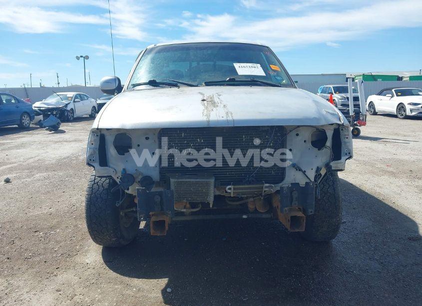 Photo 6 of 2001 Ford F-150 HARLEY-DAVIDSON EDITION/KING RANCH EDITION/LARIAT/XLT (VIN 1FTRW07L31KC43541)