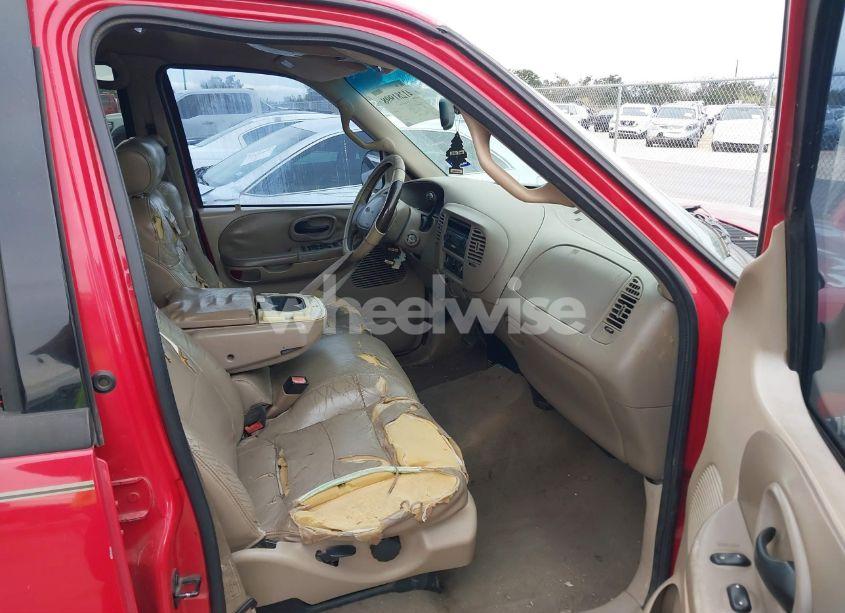 Photo 5 of 2001 Ford F-150 HARLEY-DAVIDSON EDITION/KING RANCH EDITION/LARIAT/XLT (VIN 1FTRW07L31KC47377)