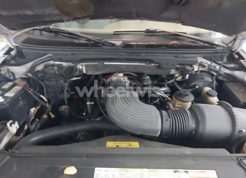 Photo 10 of 2001 Ford F-150 HARLEY-DAVIDSON EDITION/KING RANCH EDITION/LARIAT/XLT (VIN 1FTRW07L31KD59855)