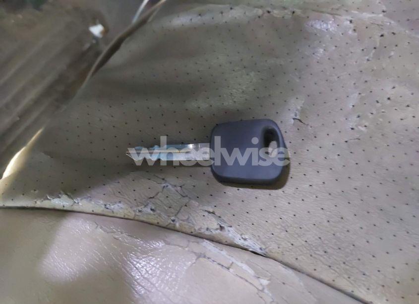 Photo 11 of 2001 Ford F-150 HARLEY-DAVIDSON EDITION/KING RANCH EDITION/LARIAT/XLT (VIN 1FTRW07L31KD59855)